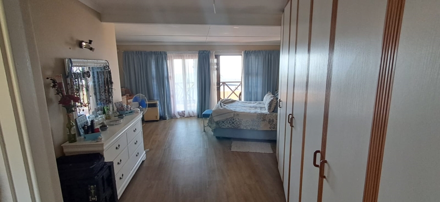 9 Bedroom Property for Sale in Winterstrand Eastern Cape